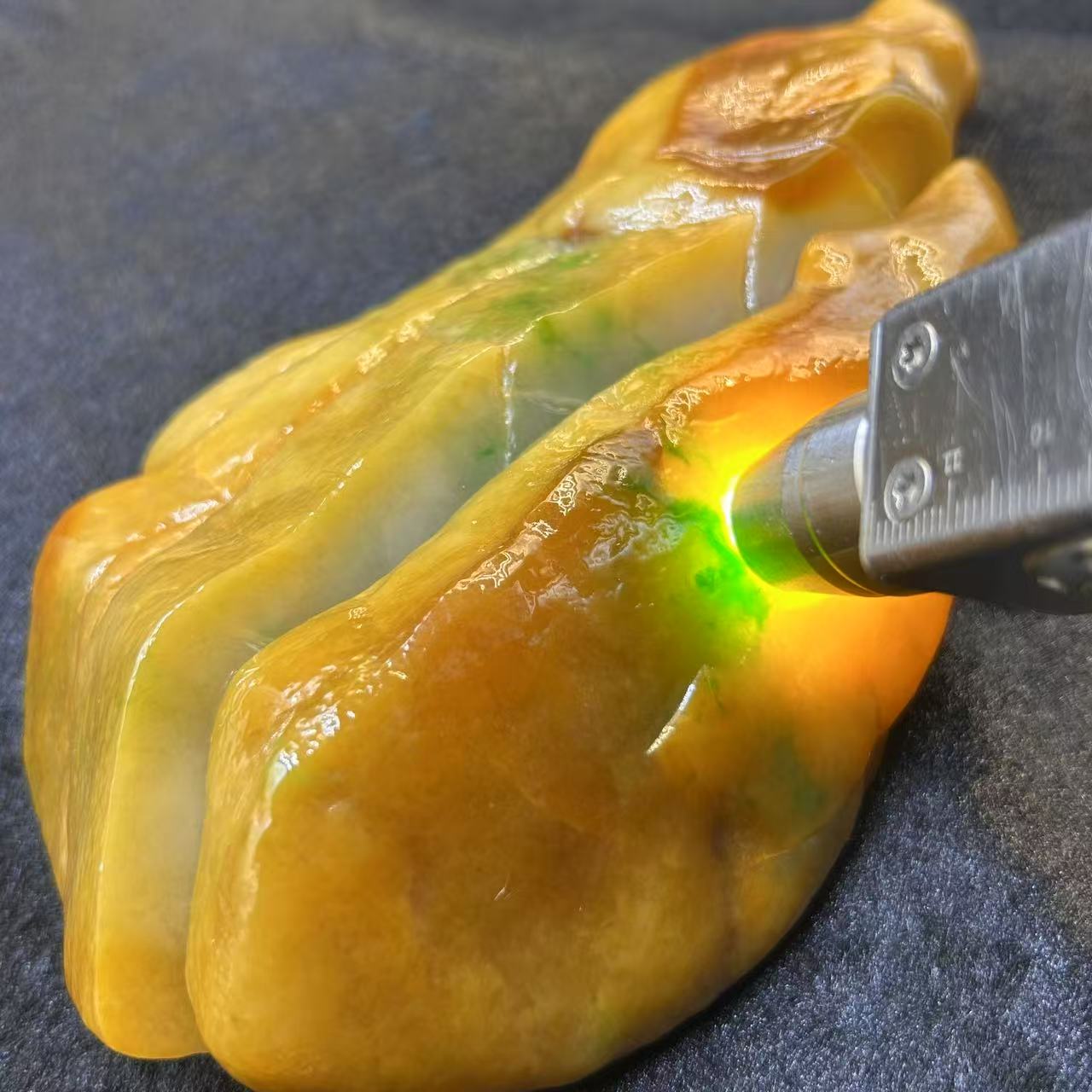 Natural Type A Jadeite | Da Ma Kan Yellow with Green Jadeite (Two Sliced Pieces) | Slightly Transparent | 1107g & 278g | 210mm × 70mm × 57mm & 150mm × 59mm × 20mm