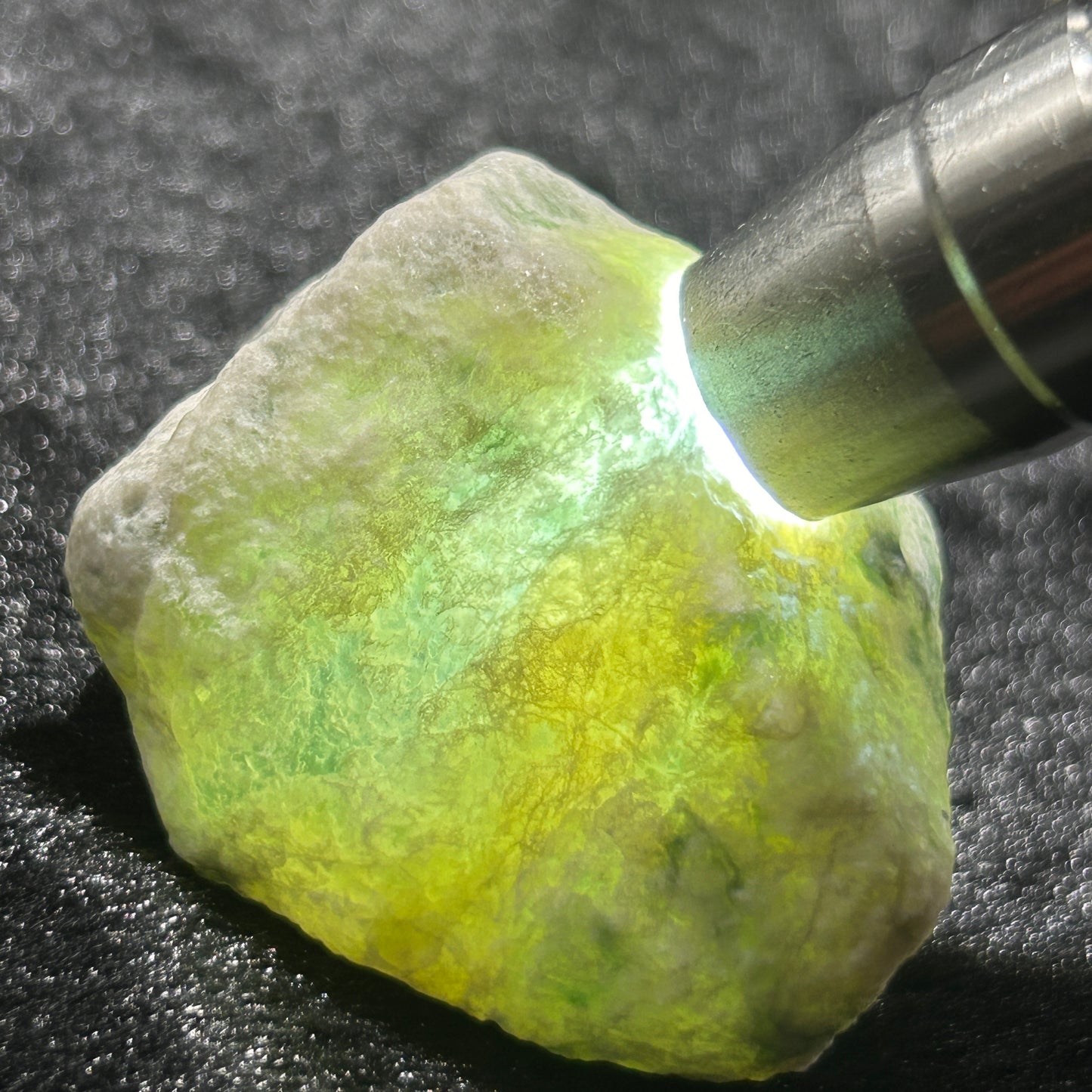 Natural Type A Jadeite | Mo Xi Sha Weathered Skin Jadeite – Small Premium with Floating Patterns | 188g | 50×50×40mm
